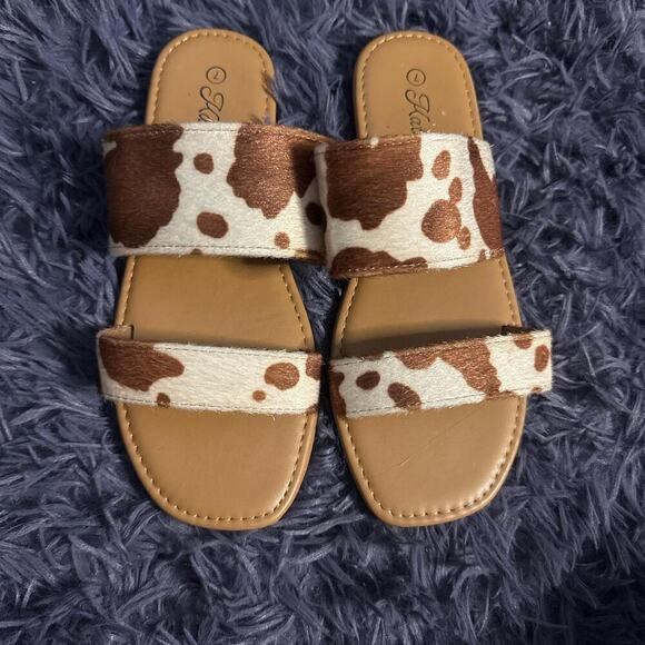 Other Shoes - Tan and brown cow print
